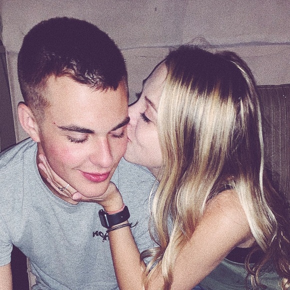 Meet your Posher, Aleigha - Picture 1 of 1